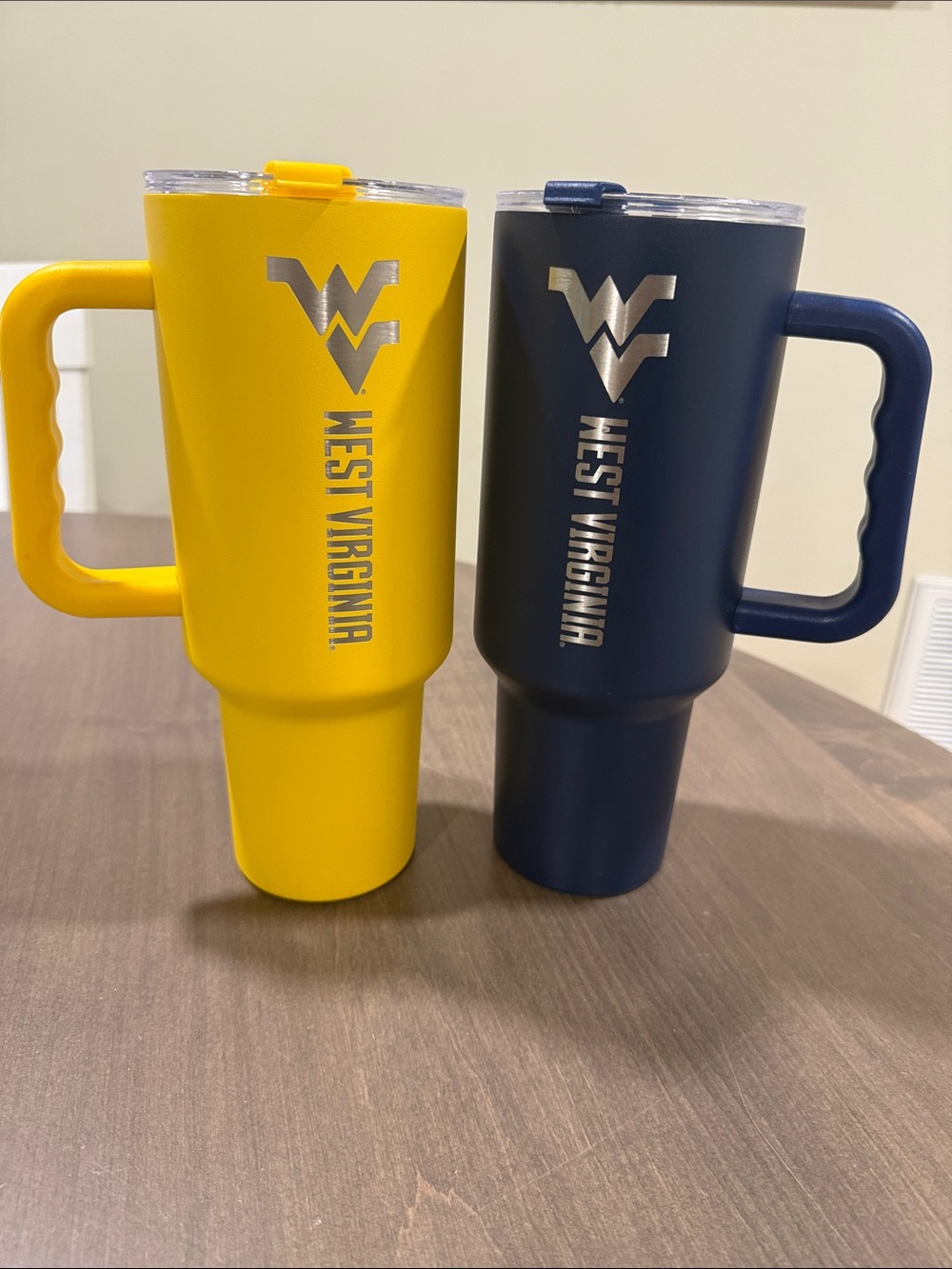 NWOT 40 oz West Virginia Mountaineers Insulated Travel Mugs - Yellow & Navy